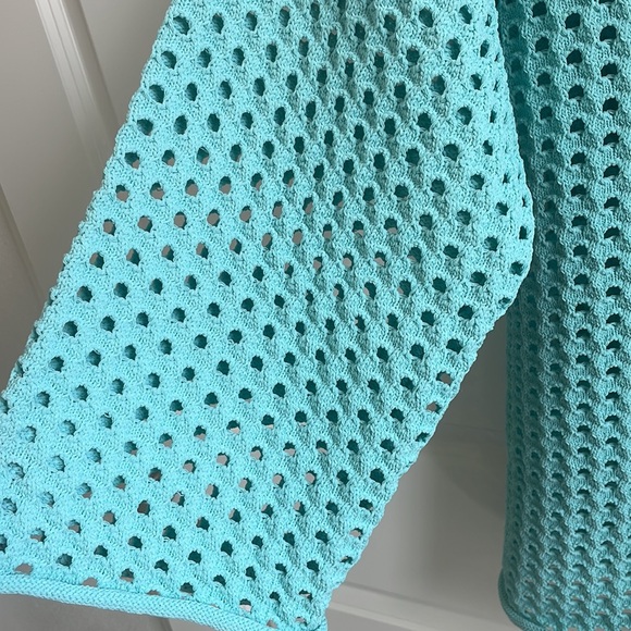 𝐻&𝑀 • V-Neck Crochet Dress Tunic - Picture 5 of 6